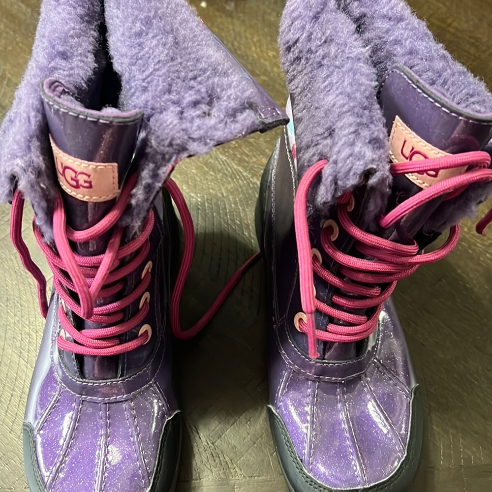 Girls purple boots